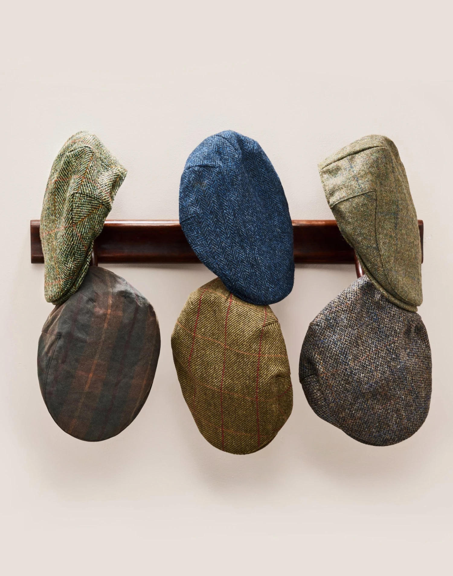 British Tweed Flat Cap - Olive/Navy 5 British Tweed Flat Cap - Olive/Navy - Image 3